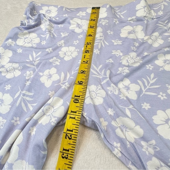 NWT RSQ Purple Hibiscus Floral Flare Pull on Pants - Picture 13 of 15